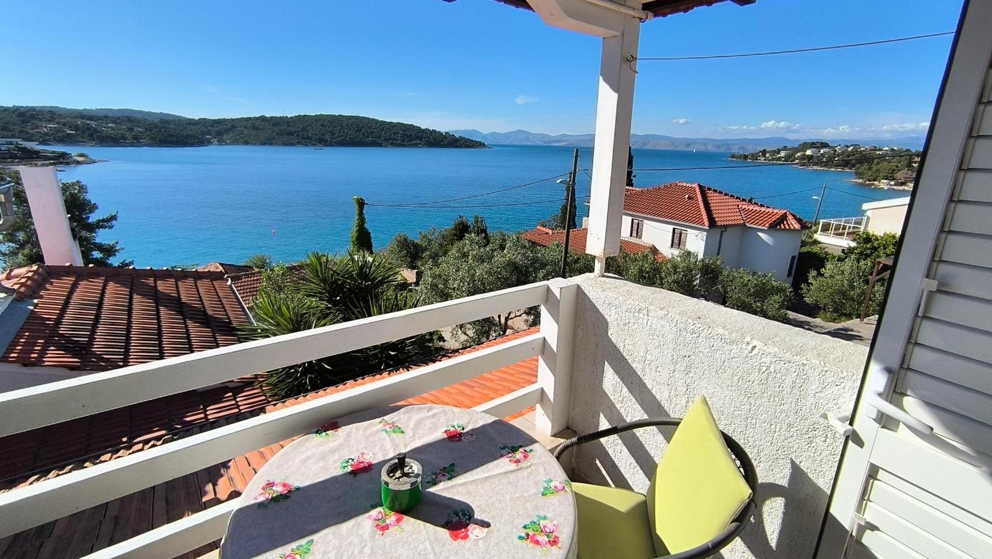 Apartments Marija Bajto Necujam Bagian luar foto