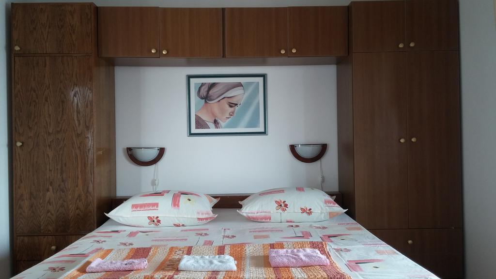 Apartments Marija Bajto Necujam Ruang foto