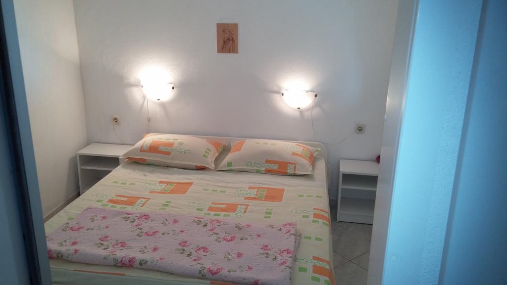 Apartments Marija Bajto Necujam Ruang foto