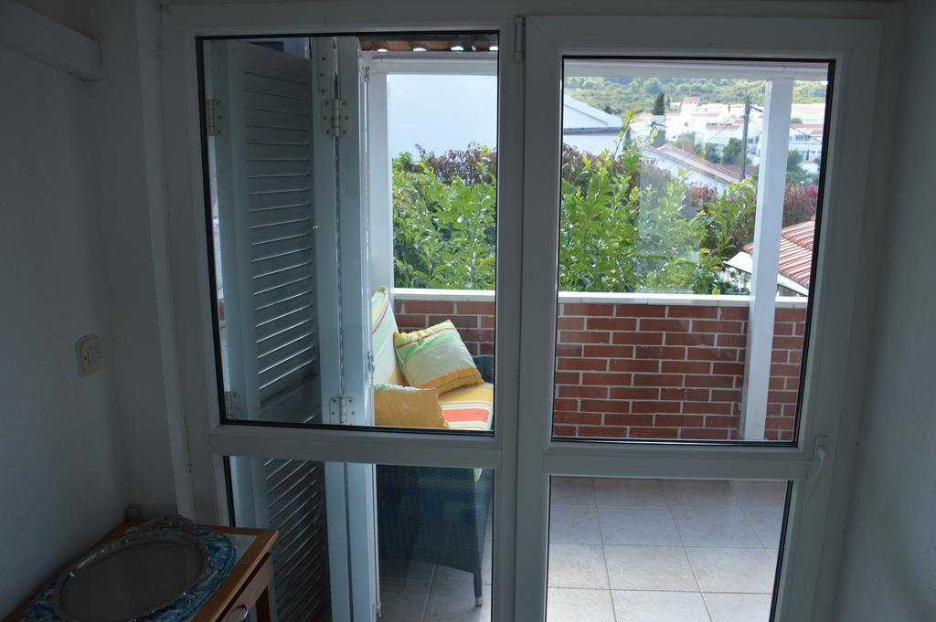 Apartments Marija Bajto Necujam Bagian luar foto