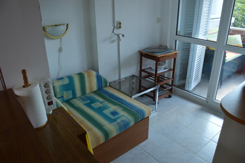 Apartments Marija Bajto Necujam Bagian luar foto