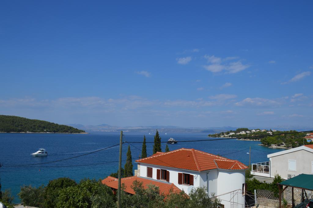 Apartments Marija Bajto Necujam Bagian luar foto